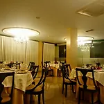 מלון Ele Puente De 4*