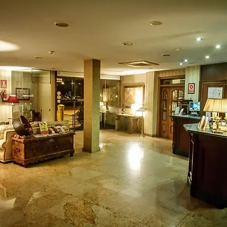 Hotel Ele Puente De Salamanca