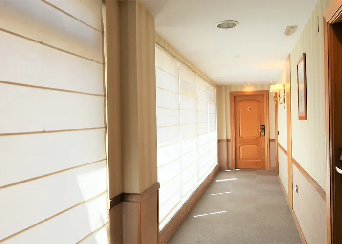 Szálloda Ele Puente De 4*