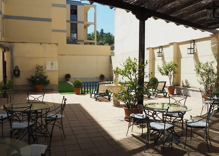 Ele Puente De Szálloda 4*